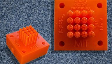 triaxial electrospray emitters