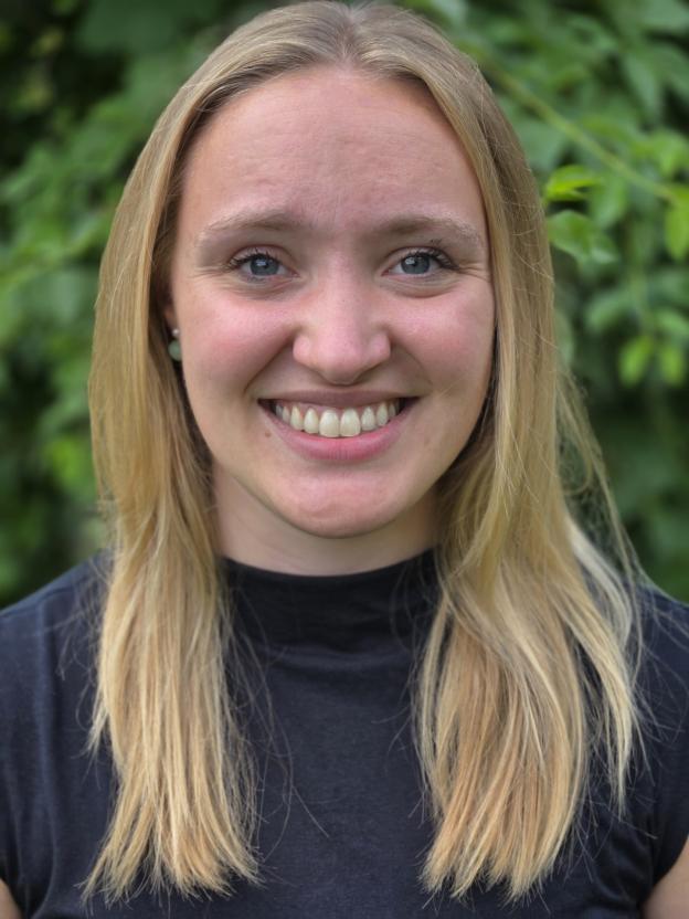headshot  of Ava Bowen