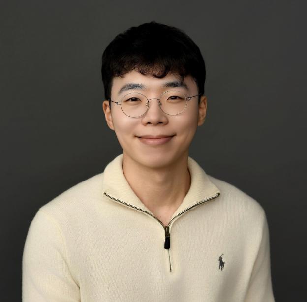 headshot of eunseok