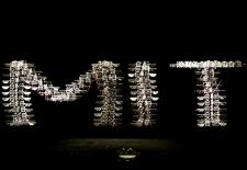 robotic insect precisely tracks a trajectory that spells M-I-T